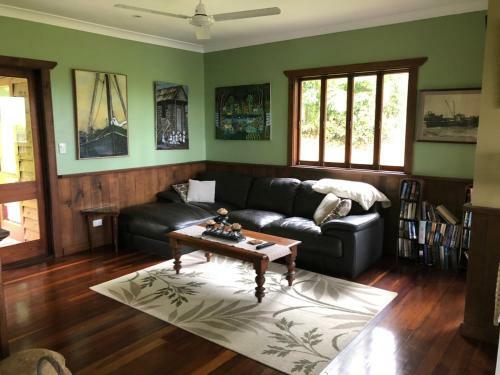 Daintree Valley Cottage