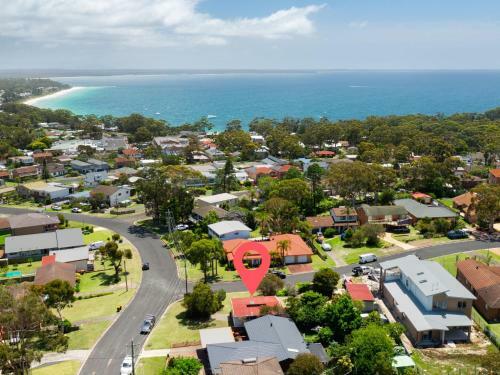 Laid Back Pet Friendly Beach Cottage In Jervis Bay