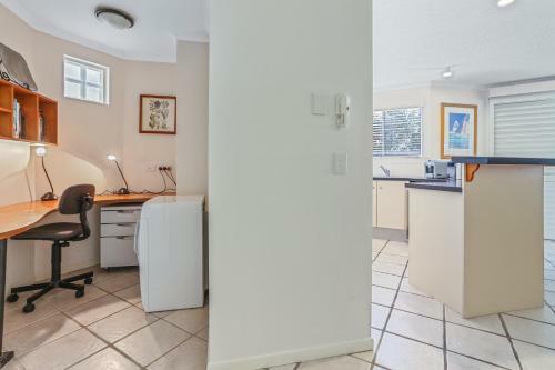 Delightful Apartment Close To The Beach, Sunshine Beach