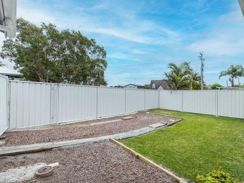 91 Sandy Point Road With Wifi Boat Parking And Air Con