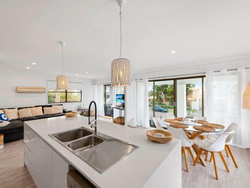 Villa Papa 3 Sandy Point Road