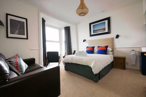 Hostal The Coast House