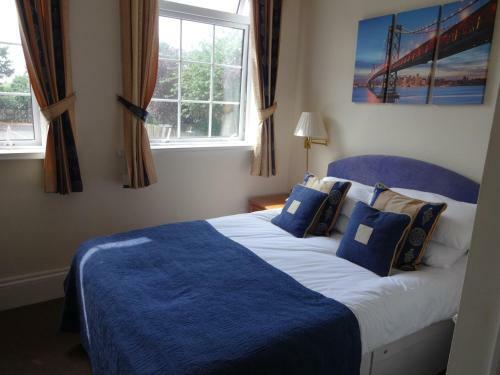 The Hillmorton Manor Hotel