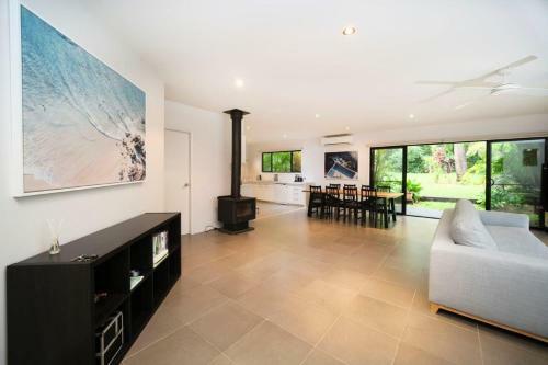 Bali By The Bay At Pacific Palms - Byo Linen