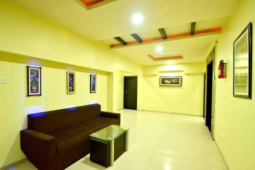 Oyo 2933 Hotel Muskan Palace