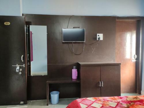 Hotel Shree Shivtam