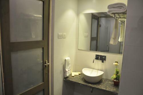 Hotel Pride Biznotel Manjusar Vadodara