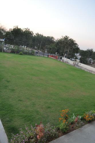 Hotel Pride Biznotel Manjusar Vadodara