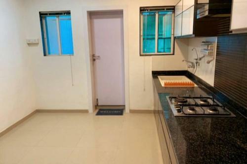 Apartamento Centrally Located Fully Furnished 3 Bdr/3 Bth Apt