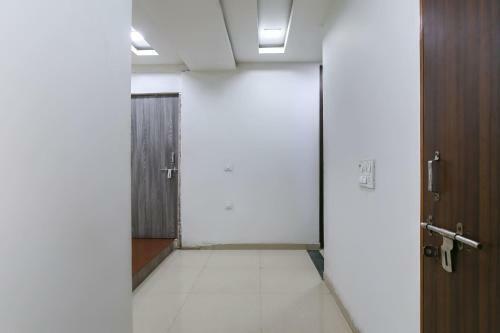 Oyo 66259 Hotel Krishna
