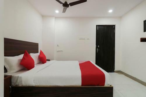 Hotel Oyo Flagship 16390 Sujatha Nirmala Convent Rd