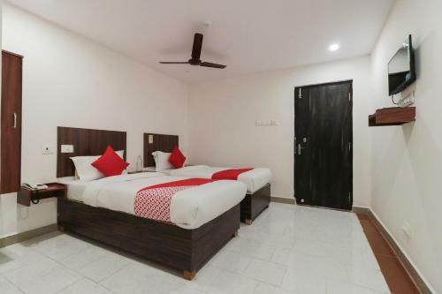 Hotel Oyo Flagship 16390 Sujatha Nirmala Convent Rd