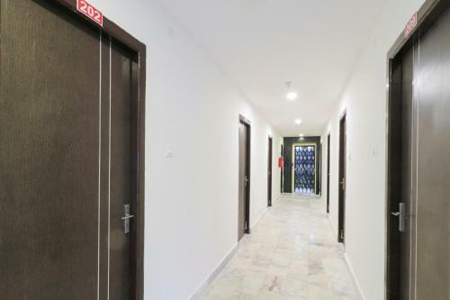 Hotel Oyo Flagship 16390 Sujatha Nirmala Convent Rd