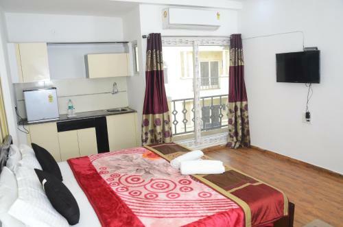 Hotel Banke Bihari Spiritual Stay Vrindavan