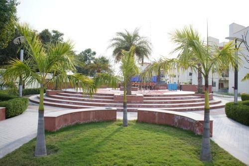 Hotel Banke Bihari Spiritual Stay Vrindavan