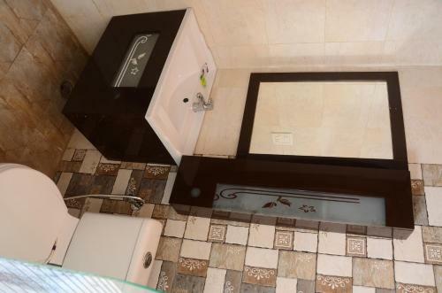 Hotel Banke Bihari Spiritual Stay Vrindavan