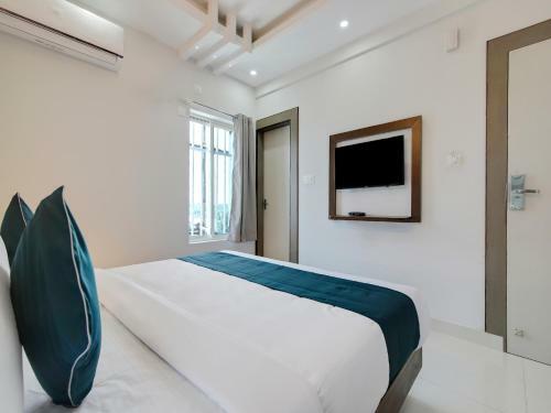 Hotel Silverkey Executive Stays 46745 Opposite Vinayaka Apartments
