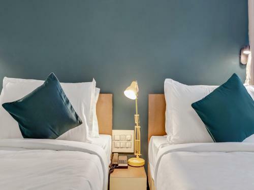 Hotel Silverkey Executive Stays 46745 Opposite Vinayaka Apartments