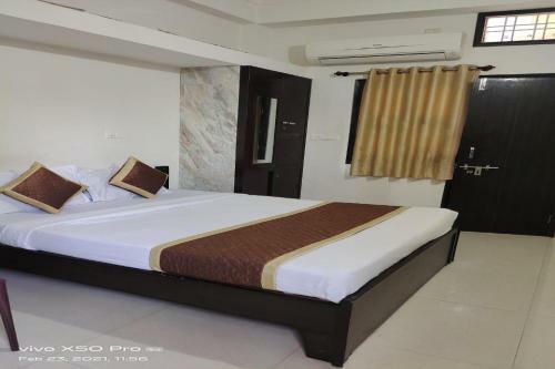 Apartamento Capital O 82629 Hotel Prithvi Lok