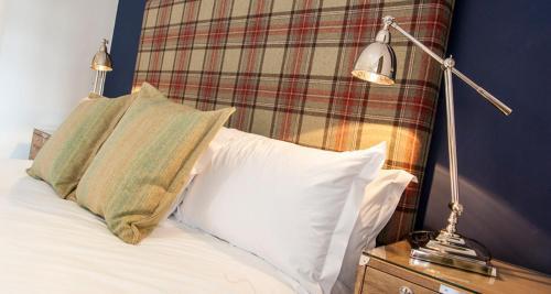 Hostal Sutherlands Guest House