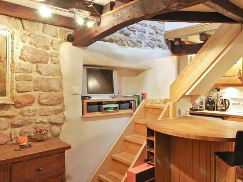 Little Cottage