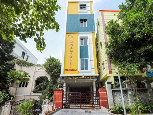 Hotel Oyo 71023 Sri Singampalli Residency