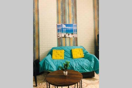 Entire Flat - The Unique And Cozy 2bhk Apartment