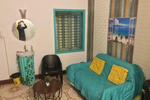 Entire Flat - The Unique And Cozy 2bhk Apartment