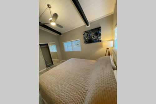 Army Street Beach House By 604 Restaurant!