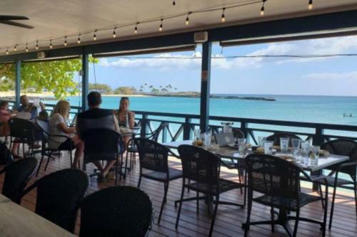 Army Street Beach House By 604 Restaurant!