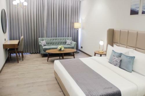 Hotel District 5