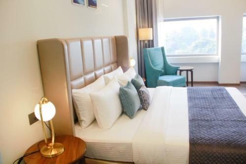 Hotel District 5