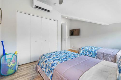 100-4 Three Bedroom Ocean View