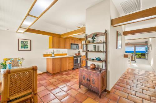 128-1 Puamana Oceanfront