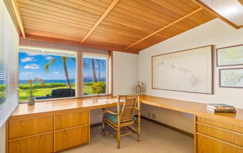 128-1 Puamana Oceanfront