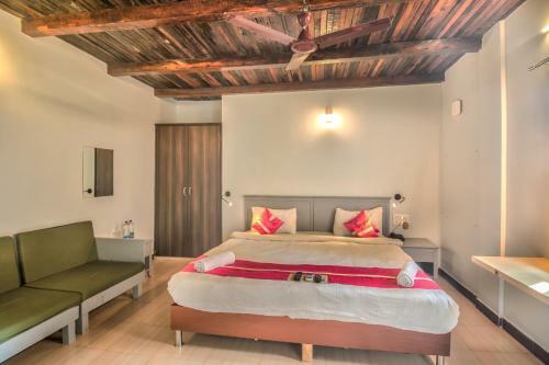 Hotel Coco Heritage Resort