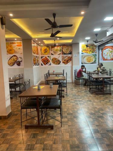 Hotel Om Sai Rooms