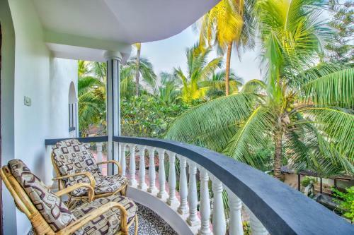 Hostal Hotel Frank's Baga Beach
