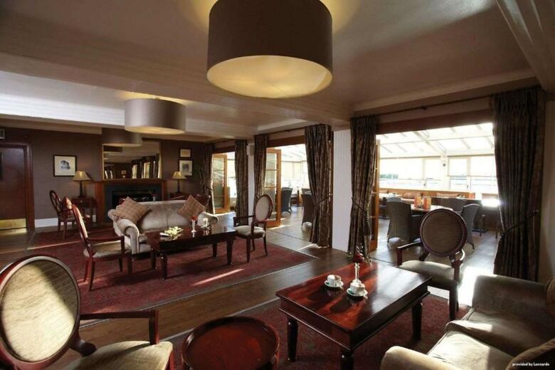 Buchanan Arms Hotel
