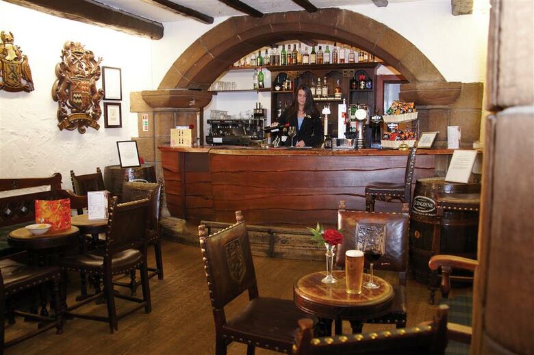 Buchanan Arms Hotel