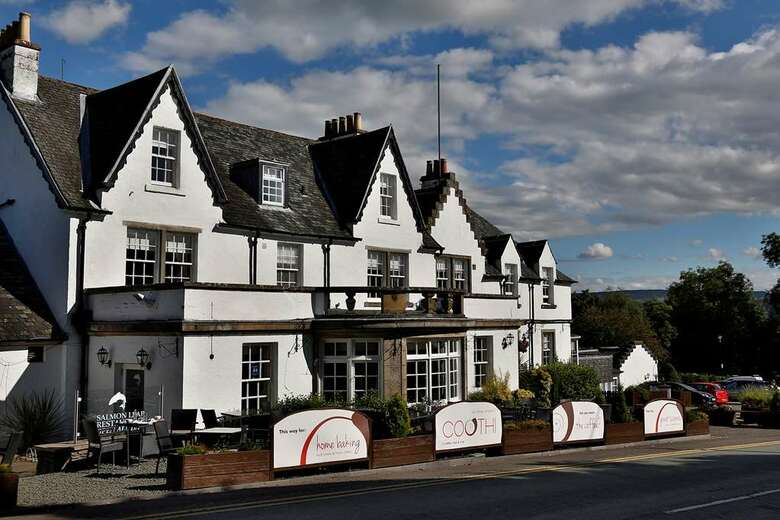 Buchanan Arms Hotel
