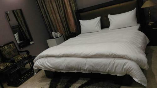 Hotel Kapoor Residency