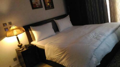 Hotel Kapoor Residency