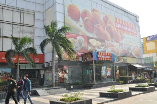 Hostal Luxurious Affordable Serviced Apt Parichowk/expomart/expressway Noida