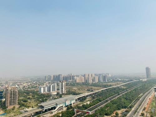 Apartamento The Solitaire Square Near Indiaexpo Mart