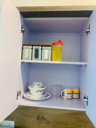 Apartamento The Solitaire Square Near Indiaexpo Mart