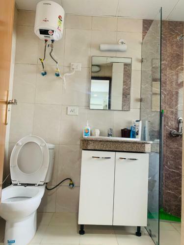 Apartamento The Insta Square Near India Expo Mart
