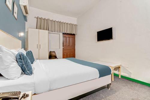 Hotel Silverkey Executive Stays 29520 Metro Hospital Noida