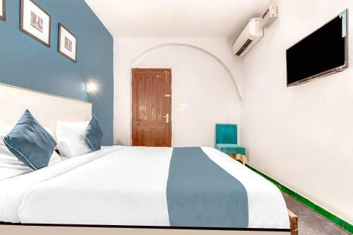 Hotel Silverkey Executive Stays 29520 Metro Hospital Noida