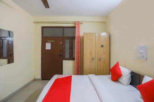 Hotel Oyo 74693 Jmd Guest House